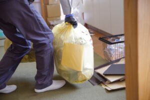 Hoarding Cleanup vs. Regular Cleaning cover