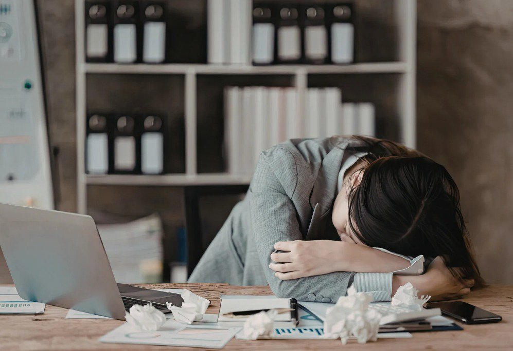 Digital Hoarding: The Hidden Modern Disorder cover